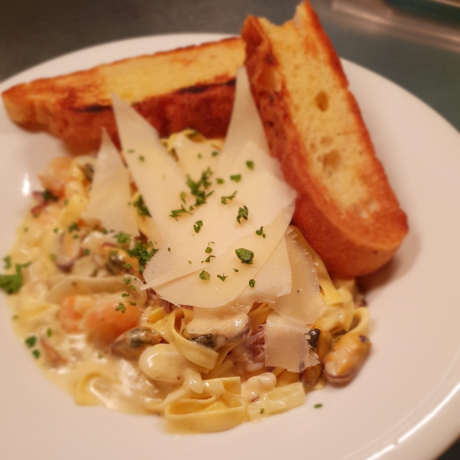 Seafood Carbonara